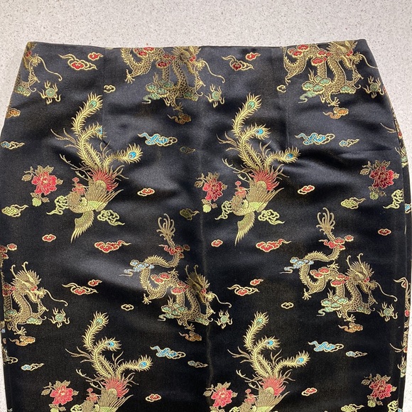 Karen Kane womens skirt size 6 Rayon/Silk floral dragon print Fringe beaded hem - Picture 6 of 12